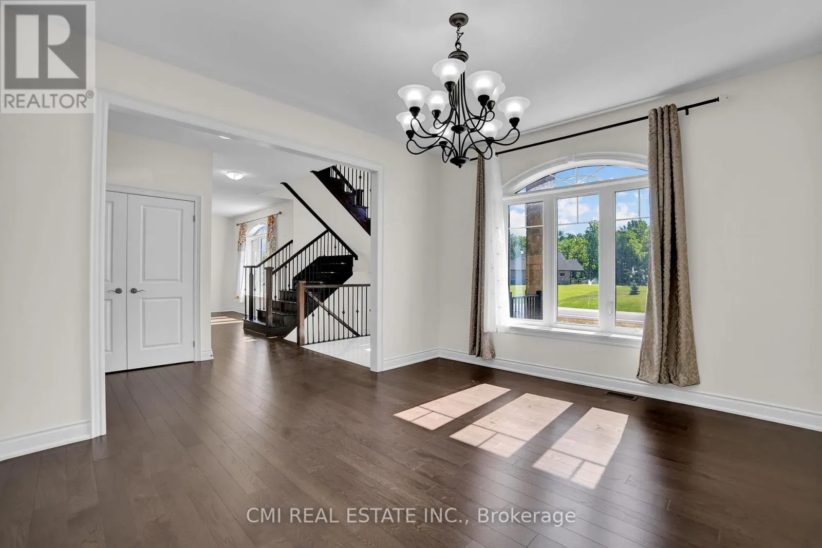 22 BIRCHWOOD LANE