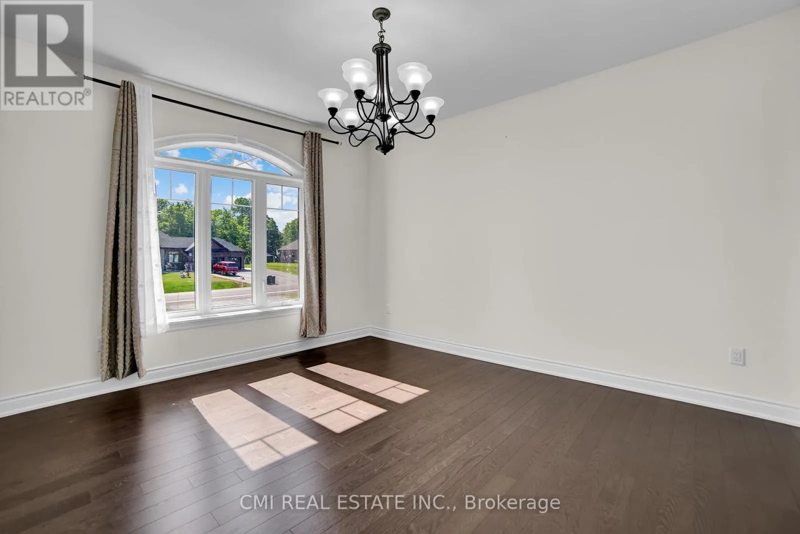 22 BIRCHWOOD LANE