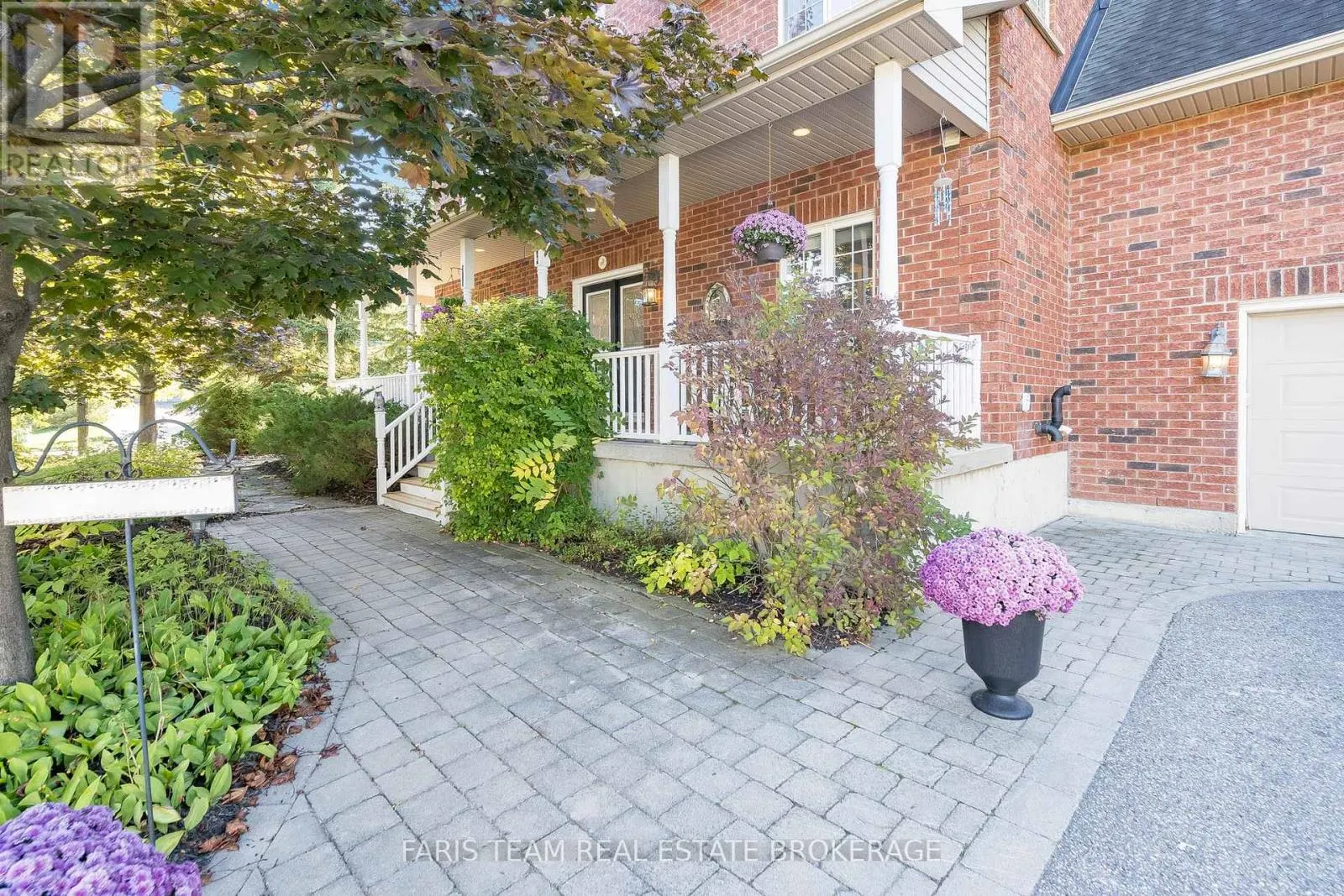 2 EVERGREEN LANE