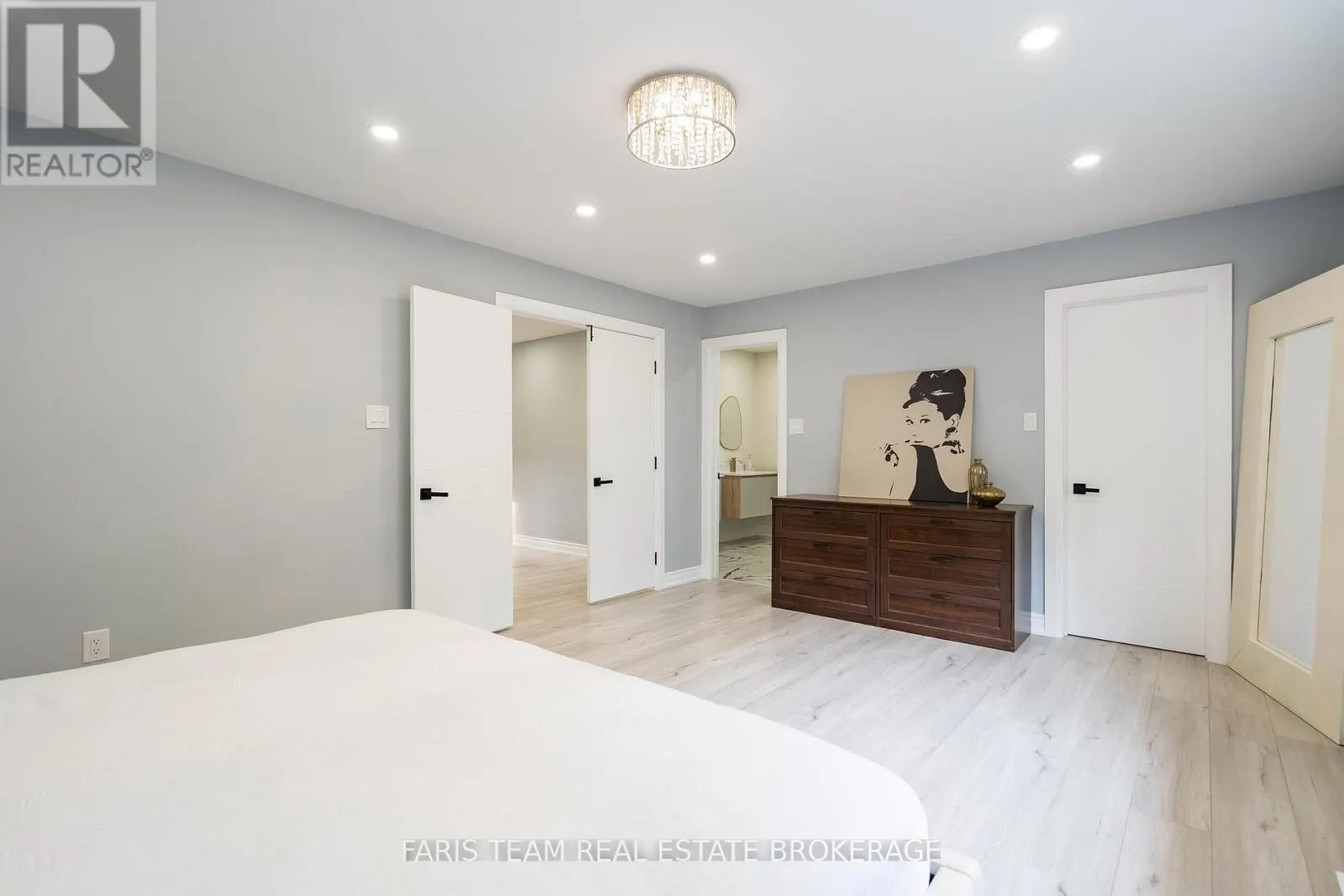 7 GOLFVIEW BOULEVARD