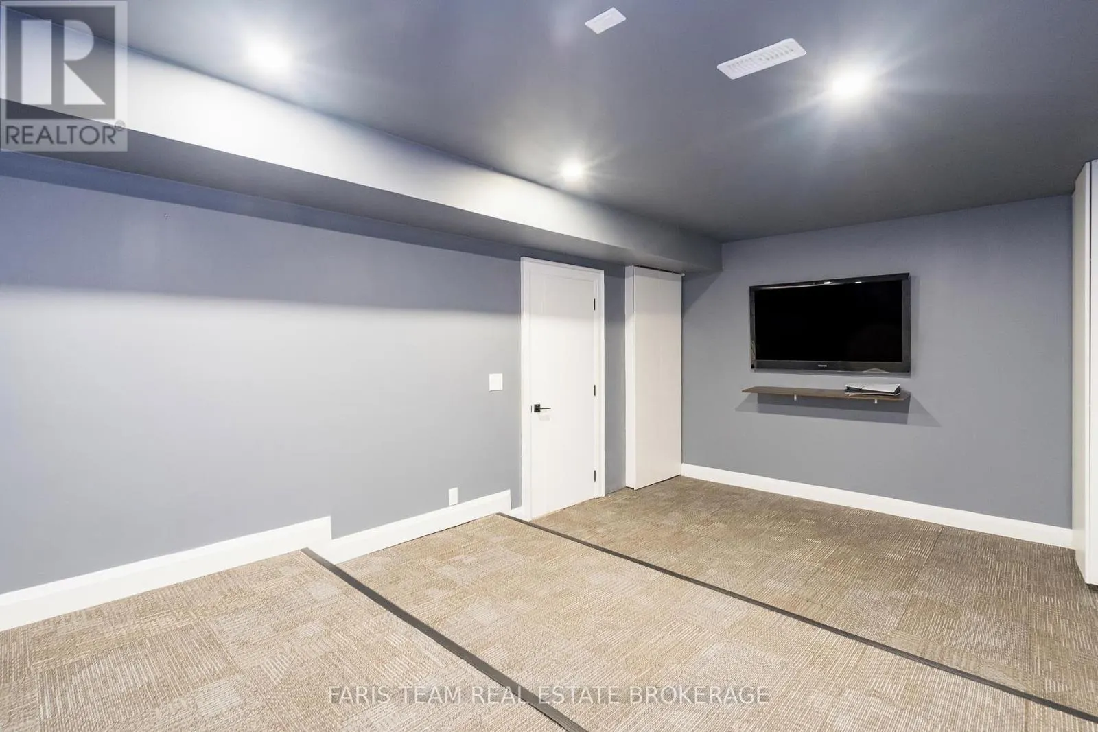 7 GOLFVIEW BOULEVARD