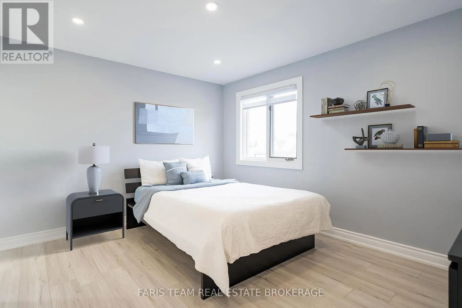 7 GOLFVIEW BOULEVARD