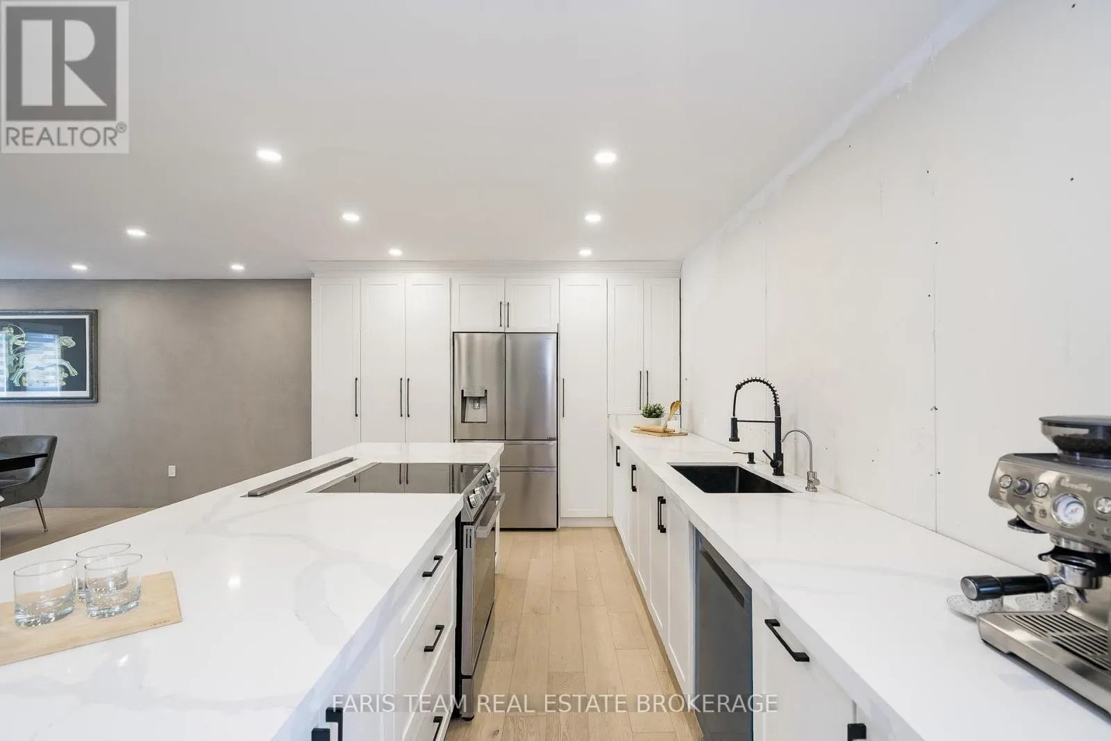 7 GOLFVIEW BOULEVARD