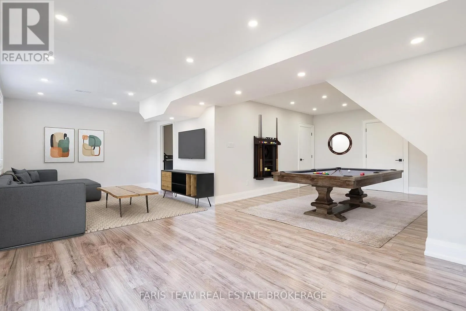 7 GOLFVIEW BOULEVARD