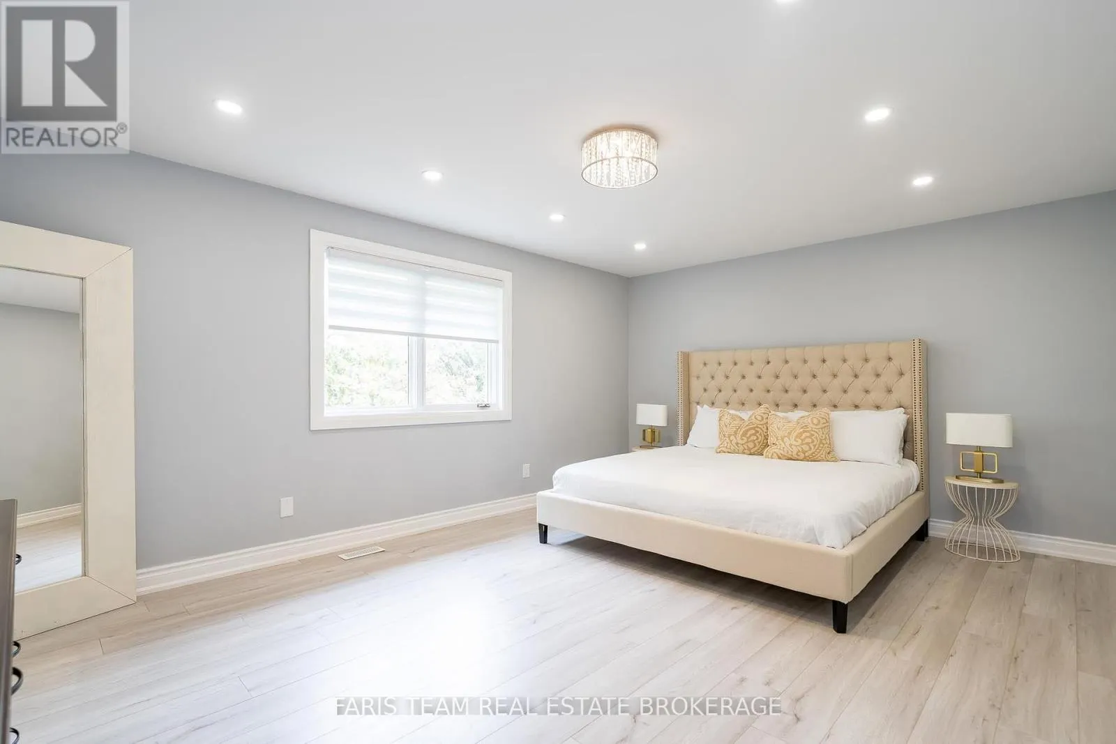 7 GOLFVIEW BOULEVARD