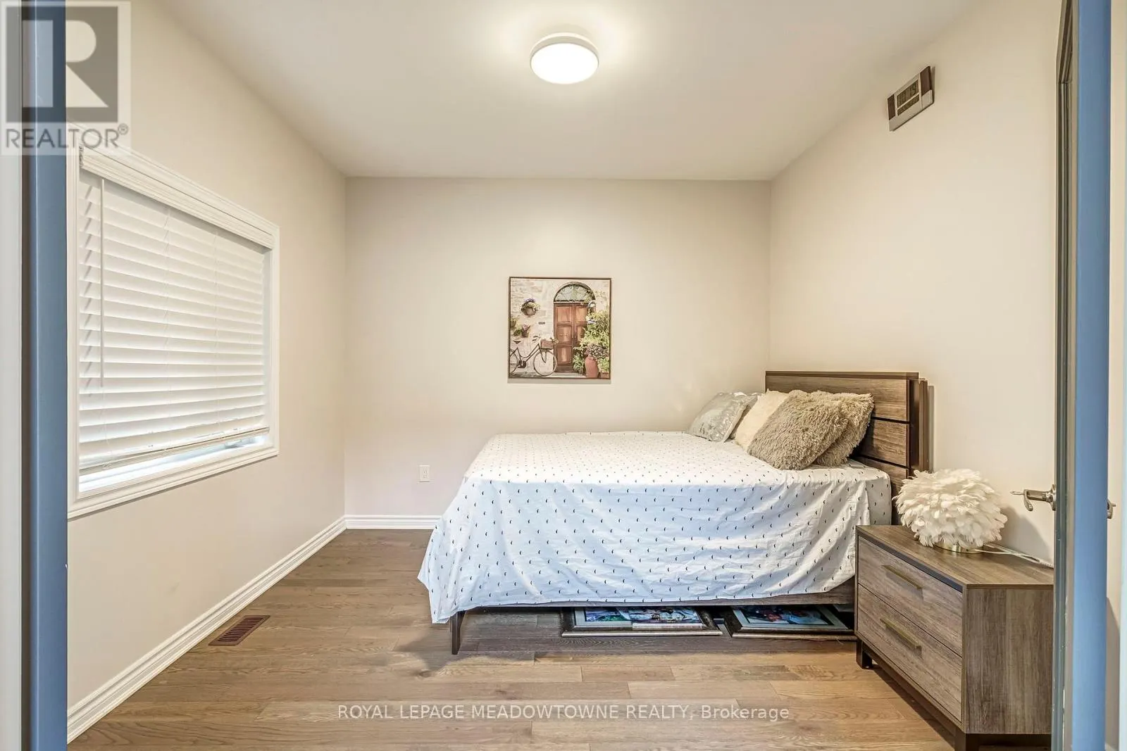 1029 BARTON WAY
