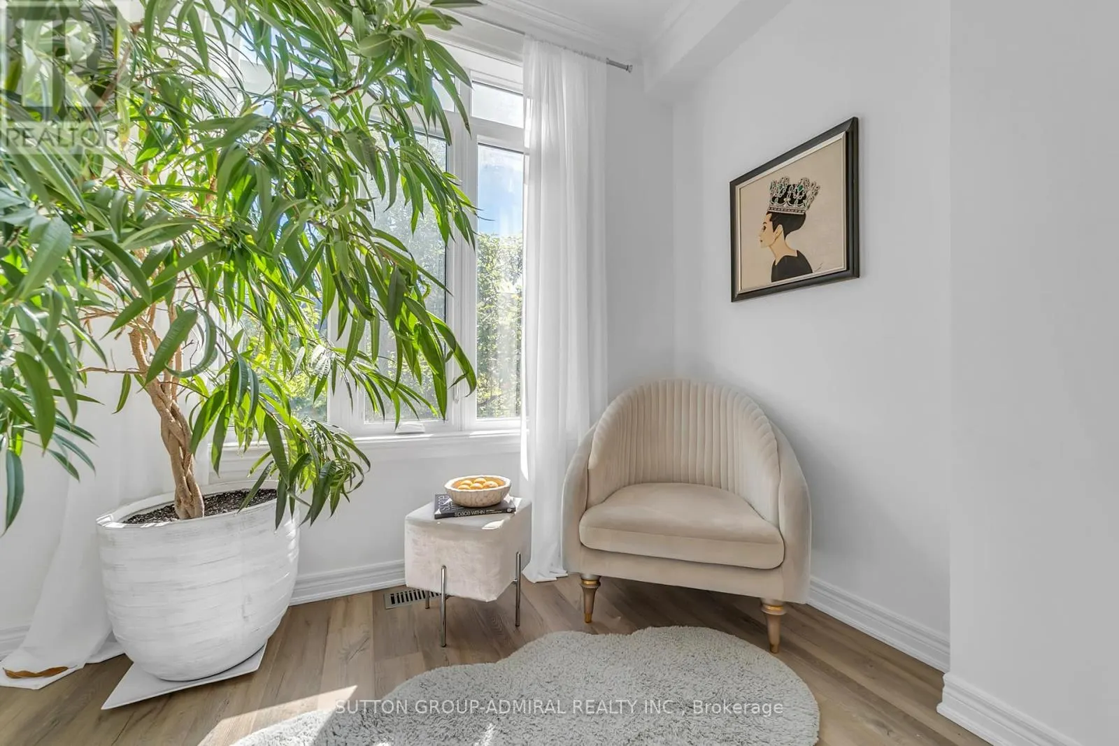 64 - 255 SHAFTSBURY AVENUE