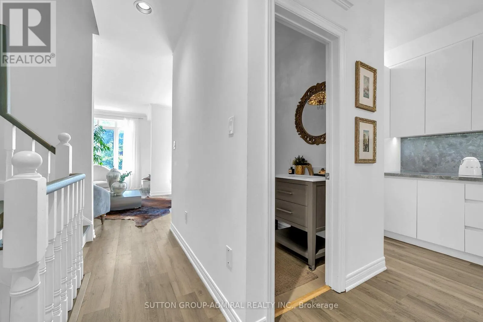 64 - 255 SHAFTSBURY AVENUE