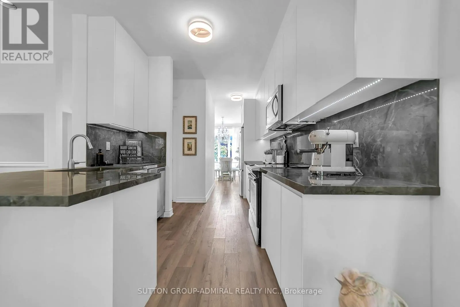 64 - 255 SHAFTSBURY AVENUE