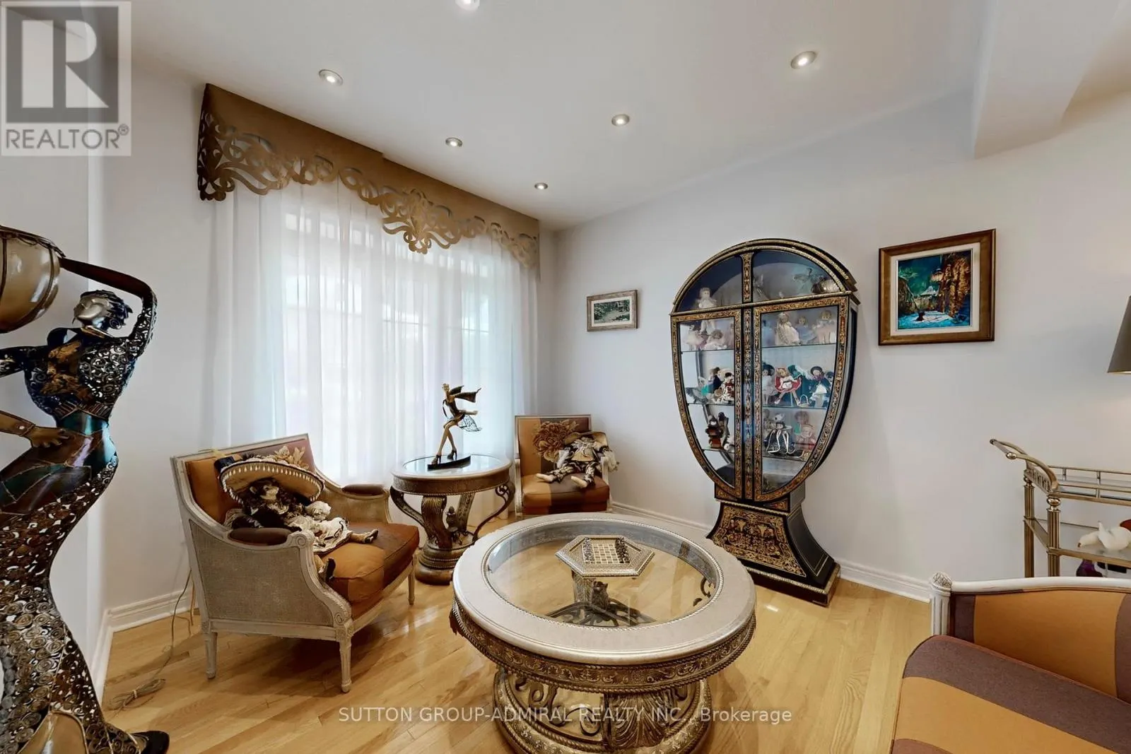 62 WATERTON WAY