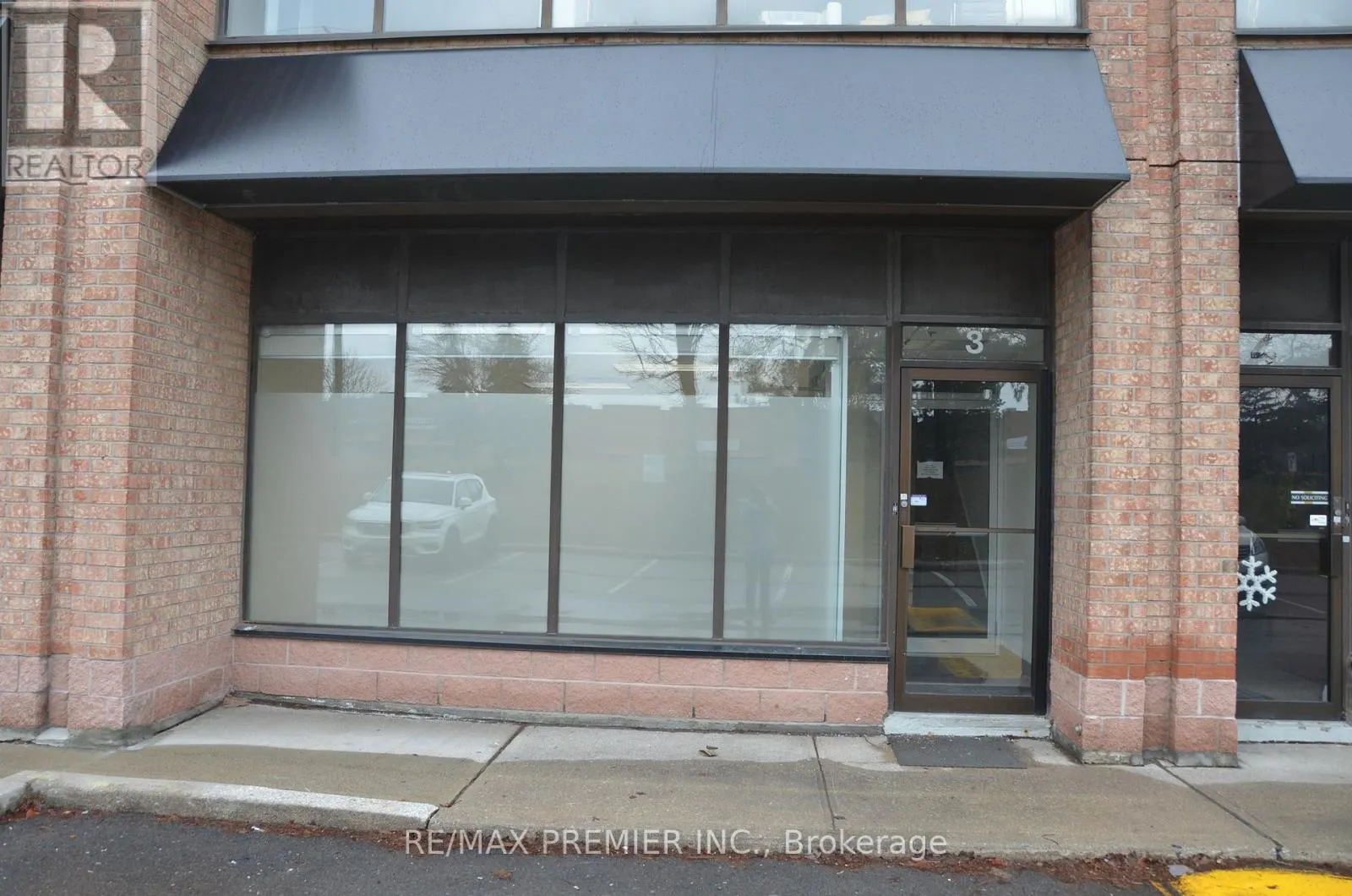 3B (2ND FLOOR) - 665 MILLWAY AVENUE