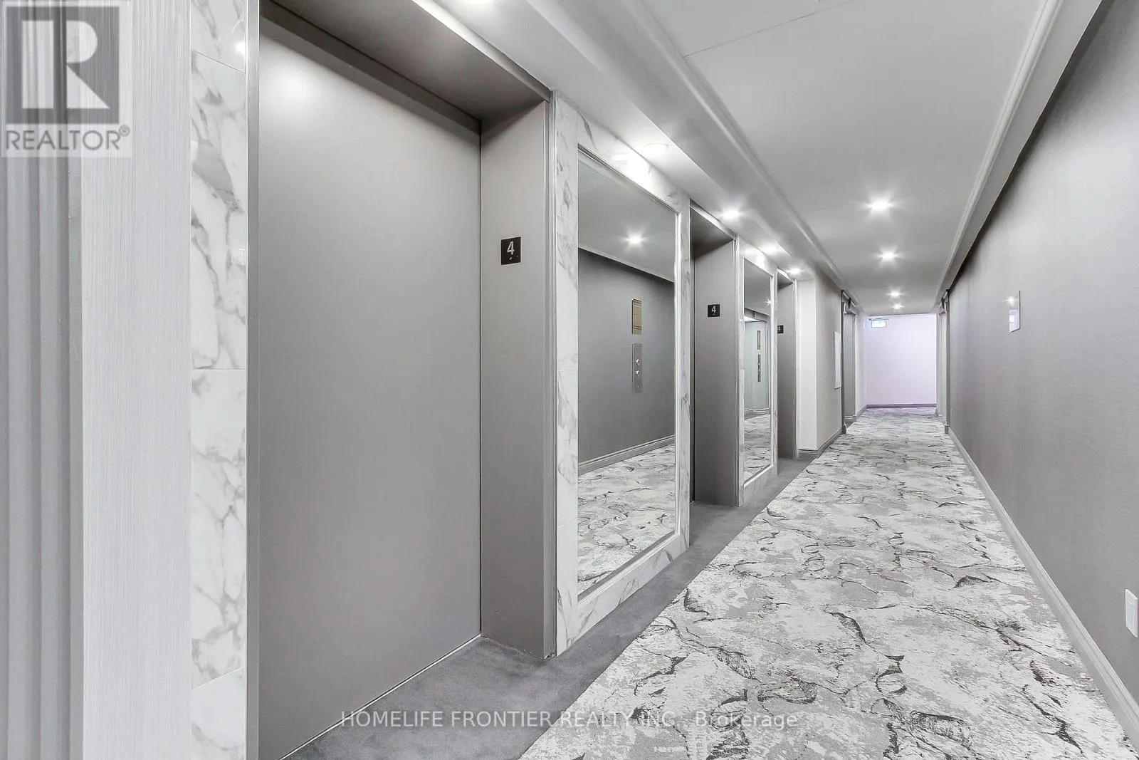 411 - 7300 YONGE STREET