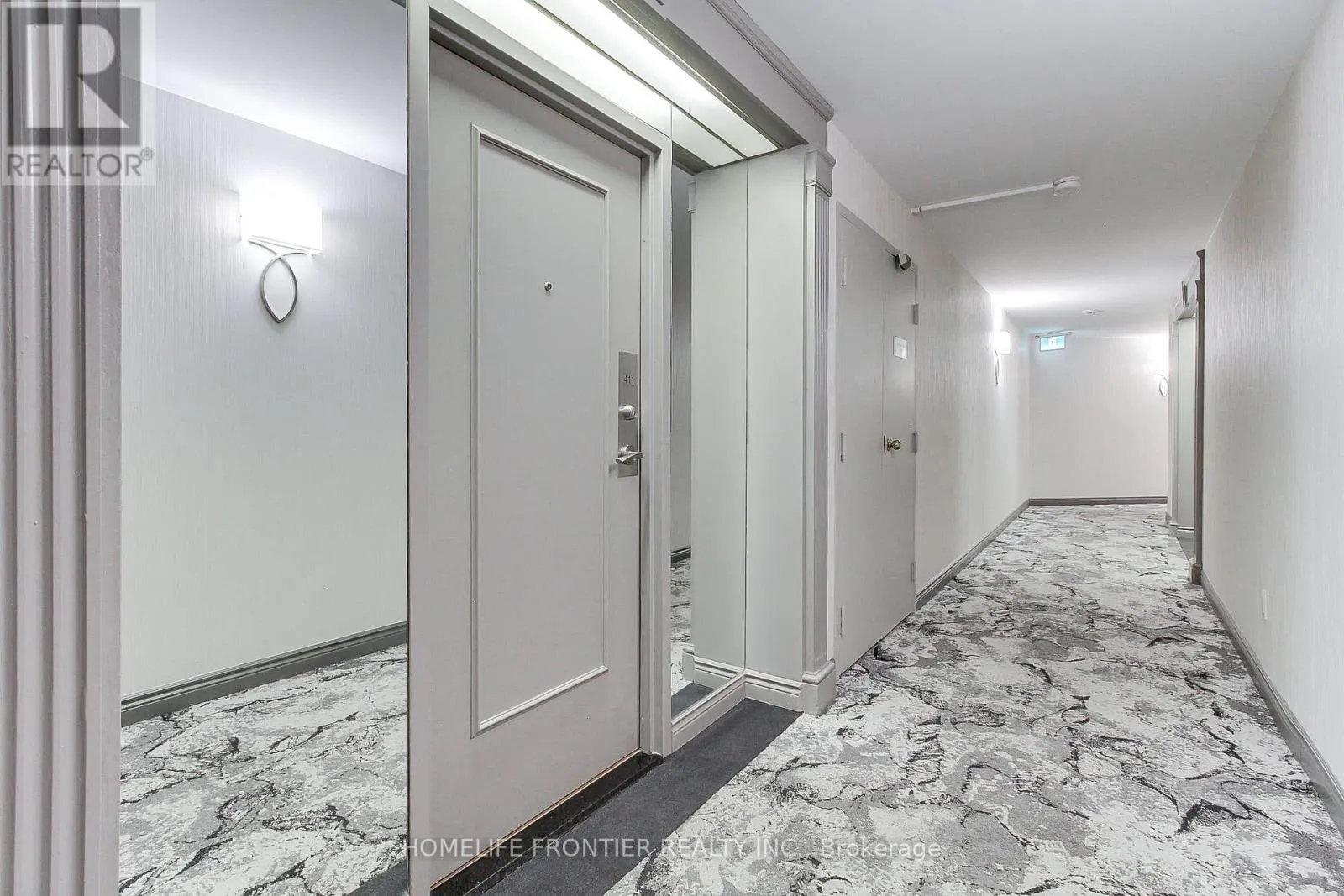 411 - 7300 YONGE STREET