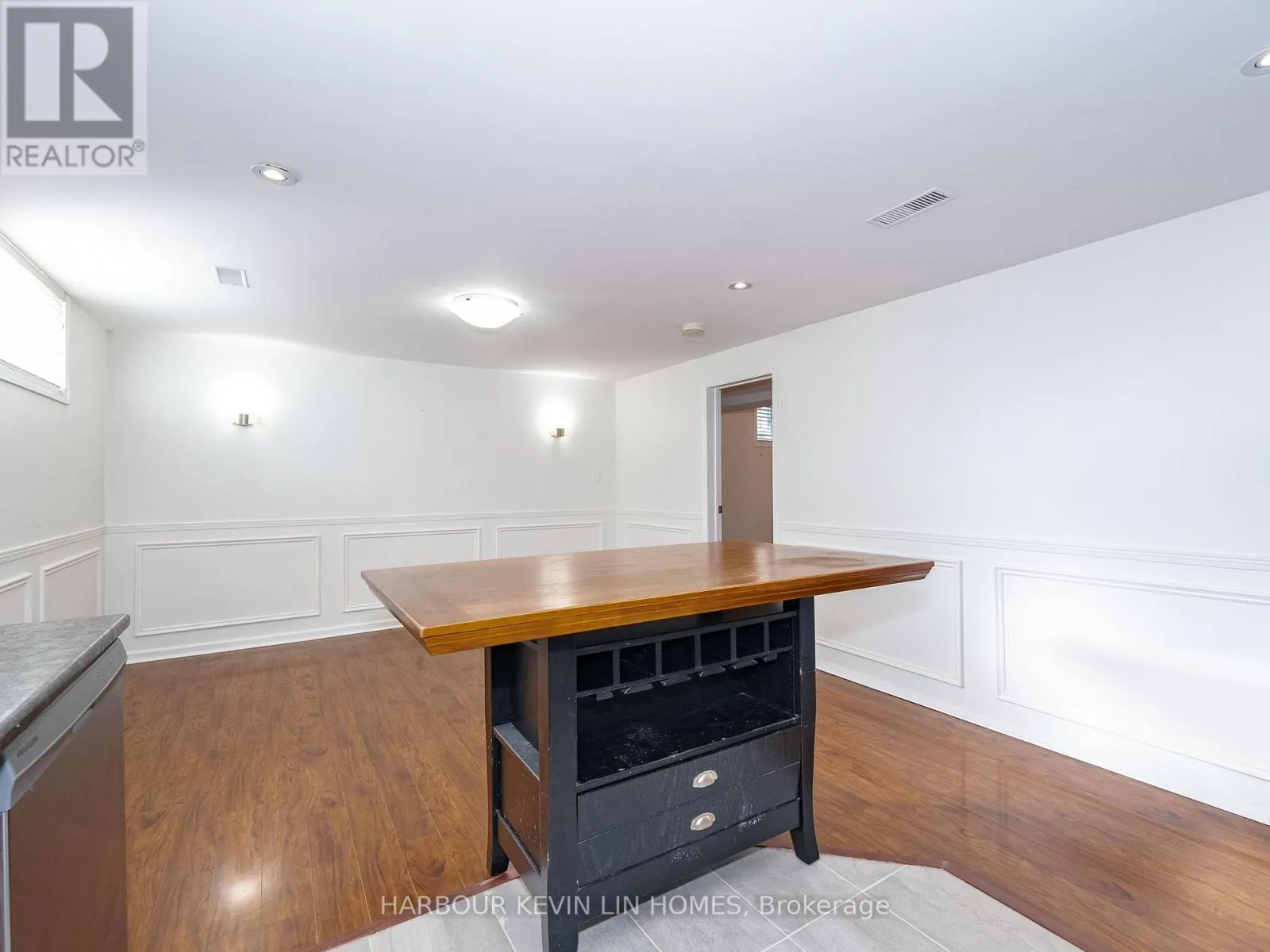 30 FOREHT CRESCENT