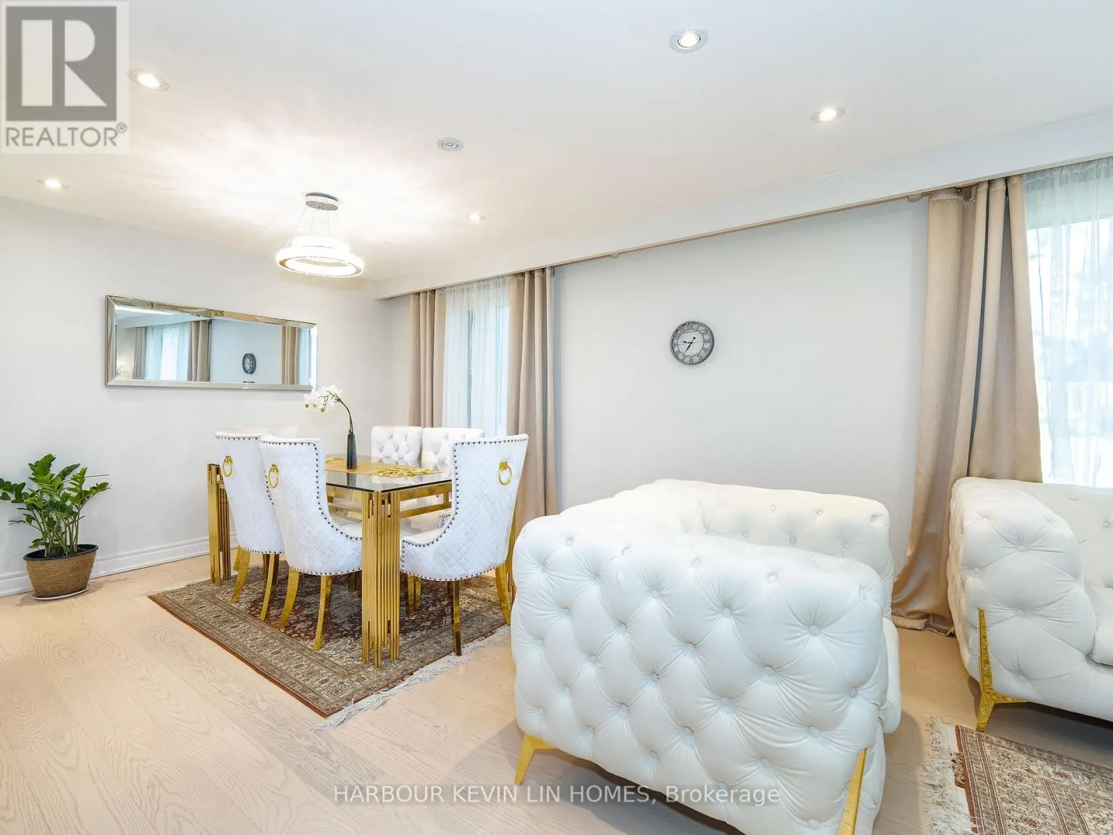 30 FOREHT CRESCENT