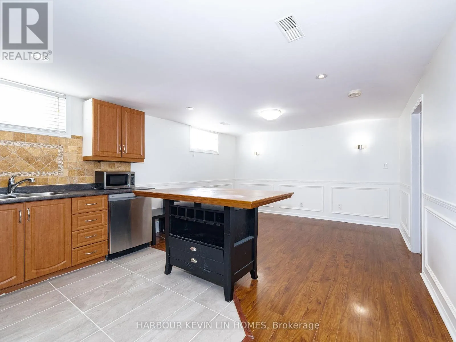 30 FOREHT CRESCENT