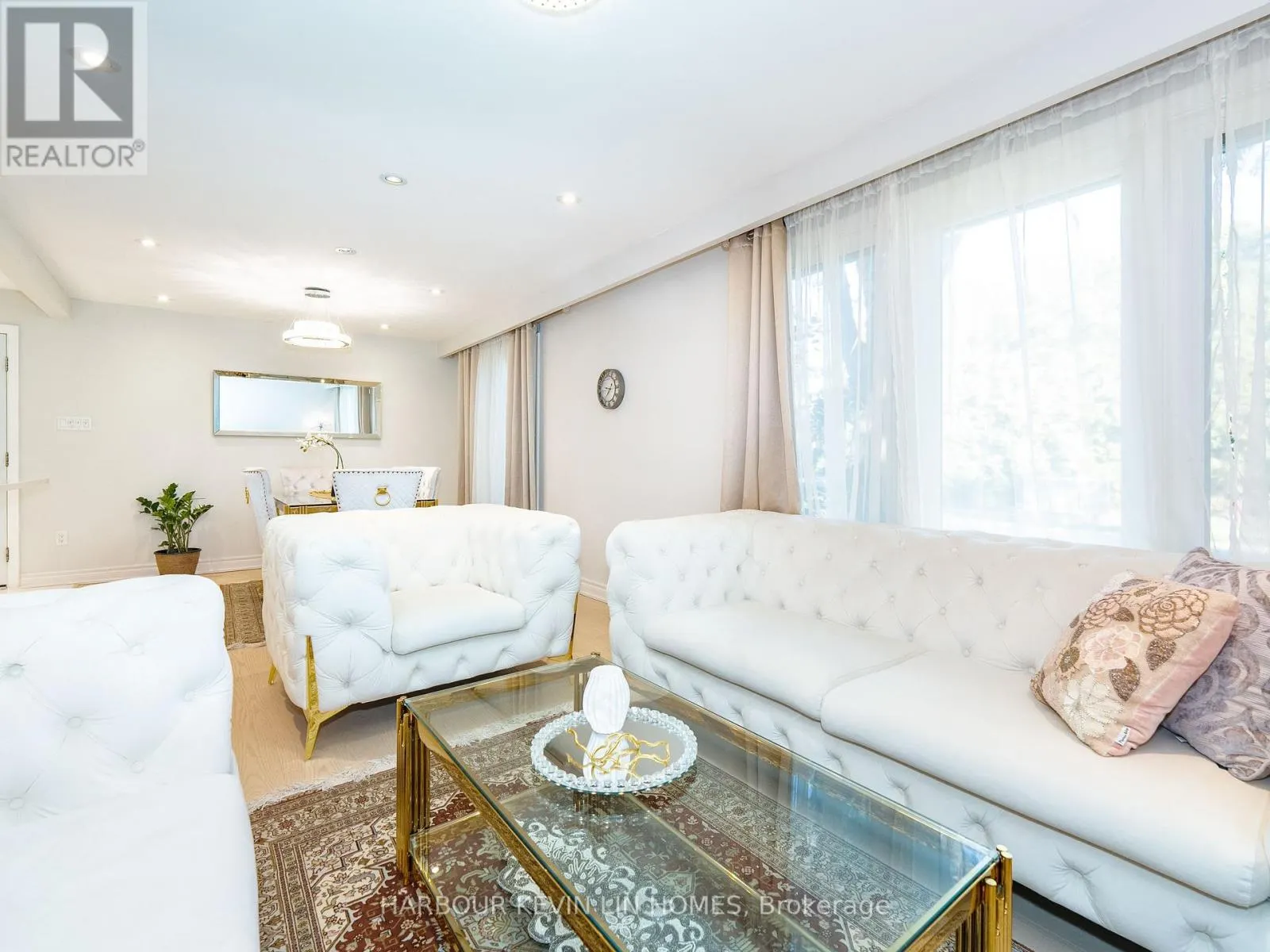 30 FOREHT CRESCENT