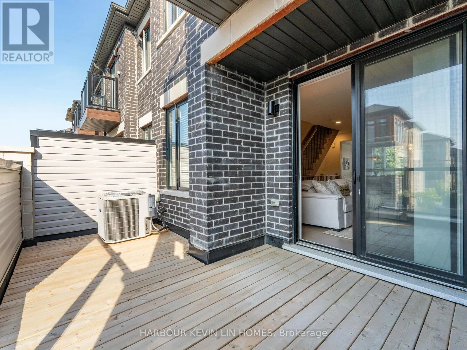 48 CAROLE BELL WAY