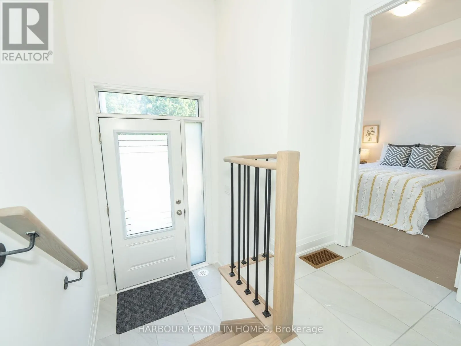 48 CAROLE BELL WAY