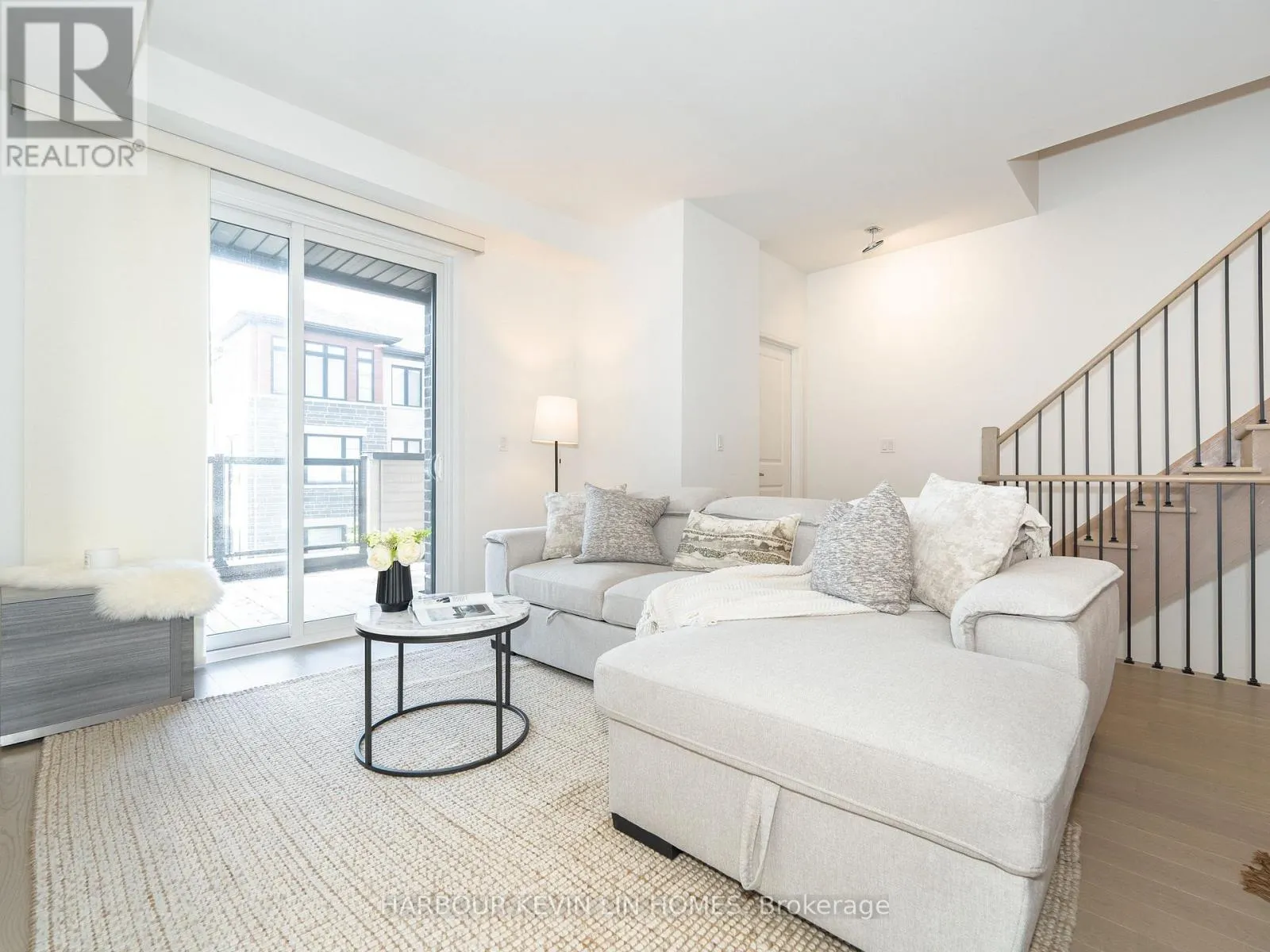 48 CAROLE BELL WAY