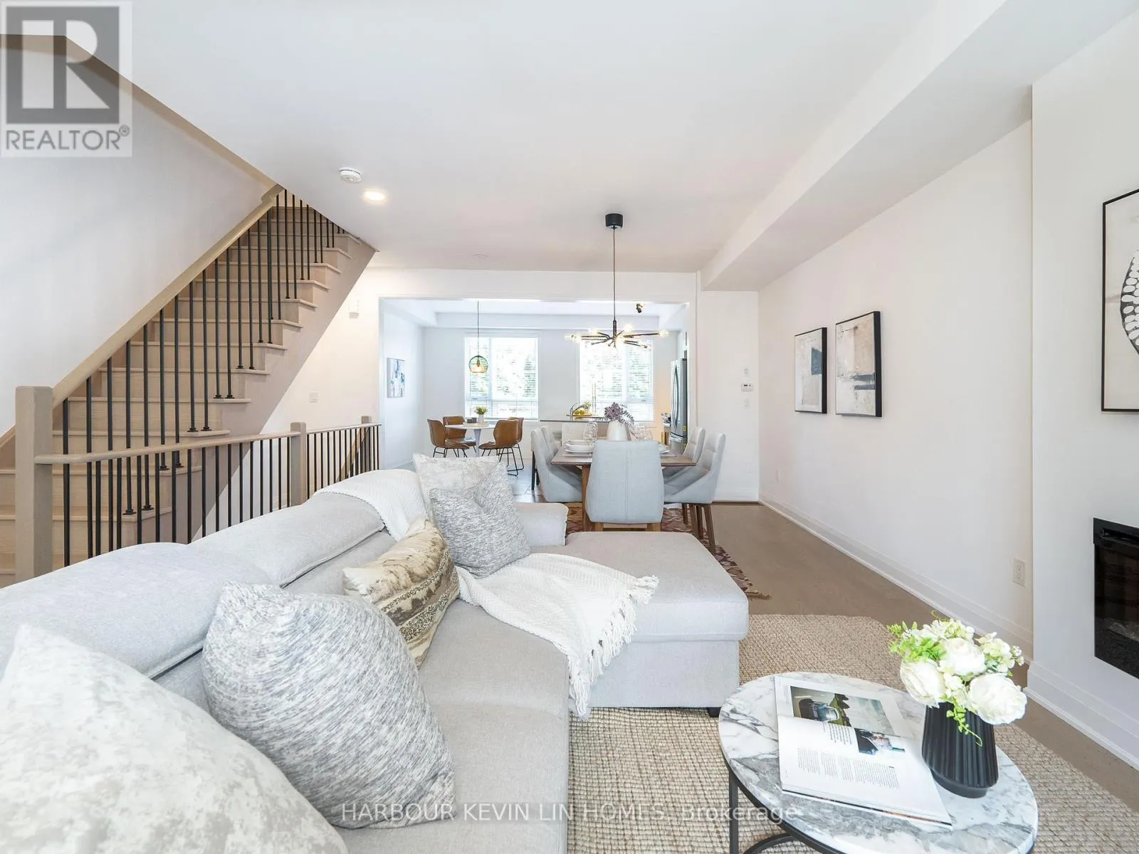 48 CAROLE BELL WAY