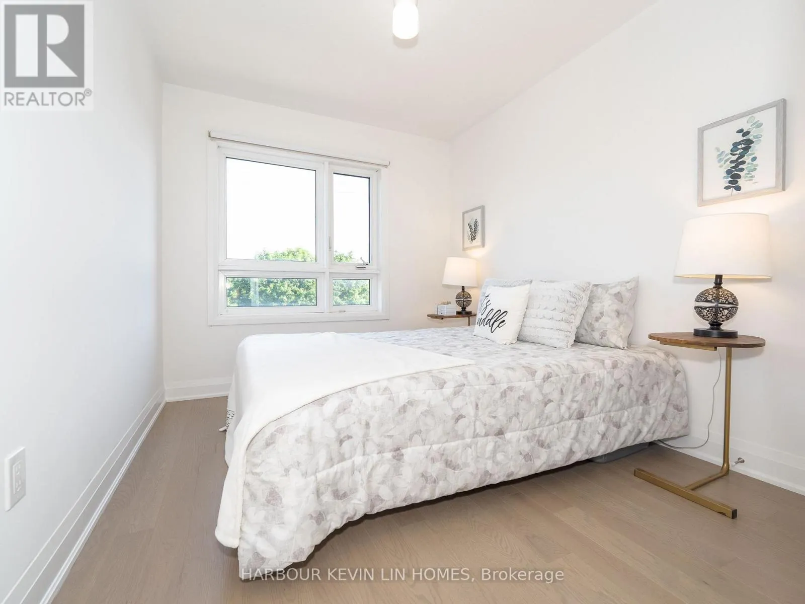 48 CAROLE BELL WAY