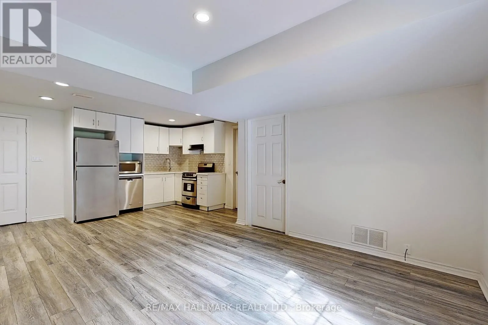 63 HILLVIEW DRIVE
