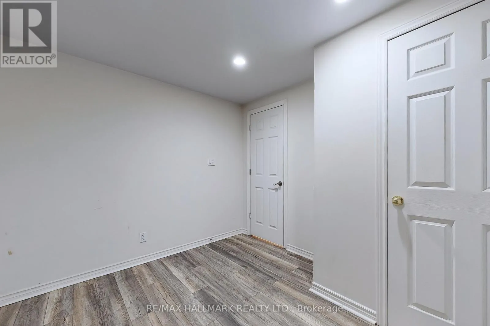 63 HILLVIEW DRIVE