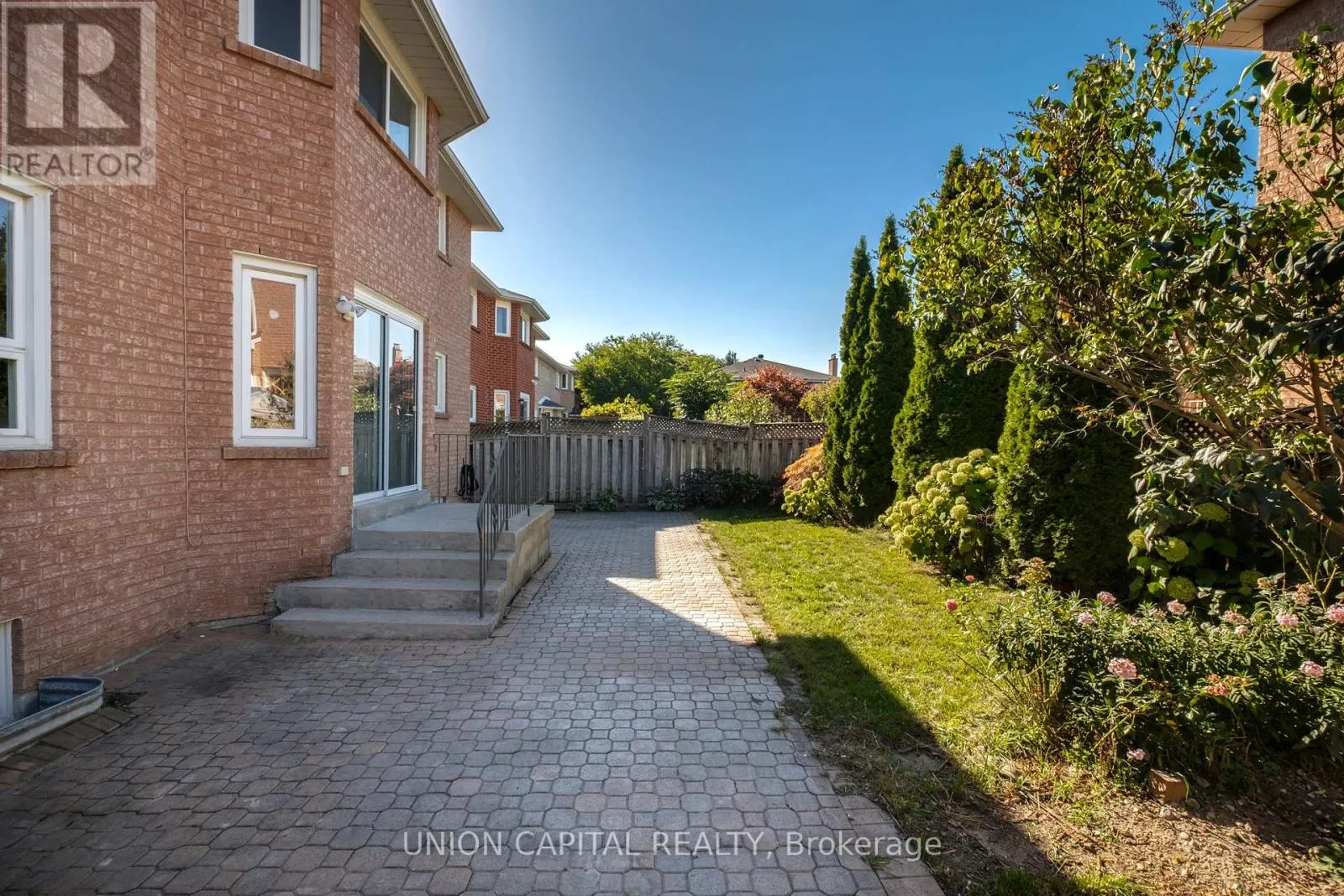 58 HORIZON COURT