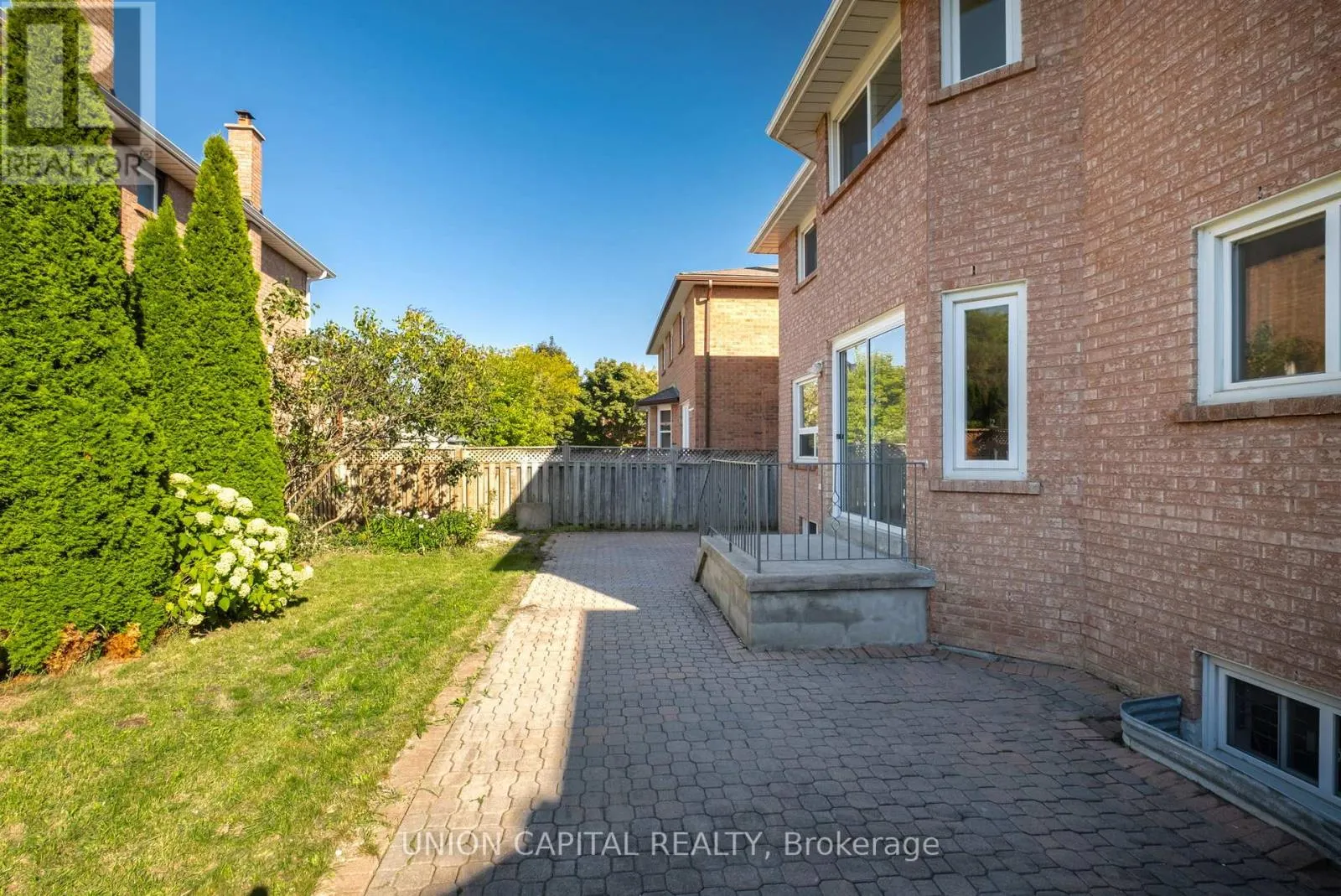 58 HORIZON COURT