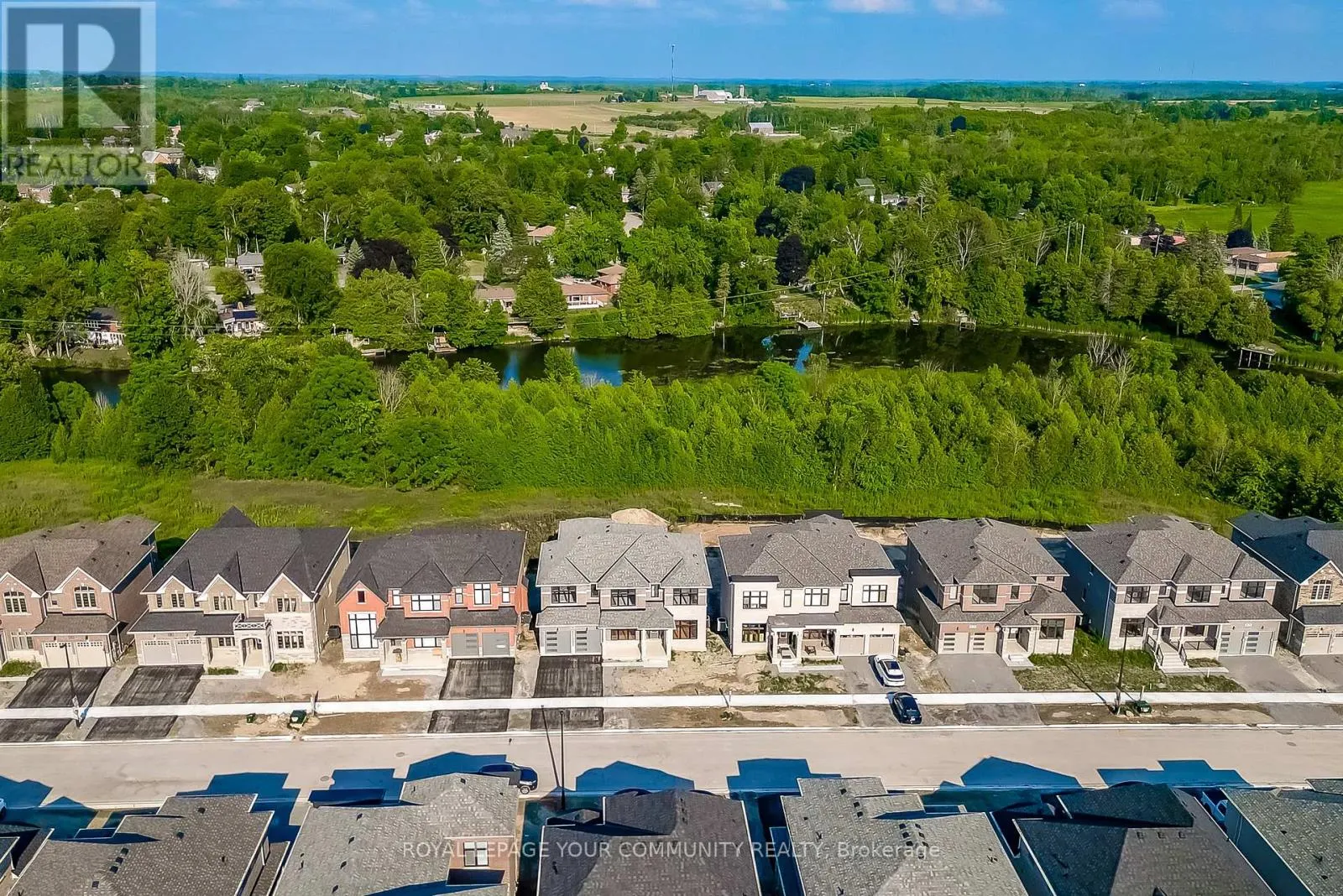15 RAIL TRAIL COURT