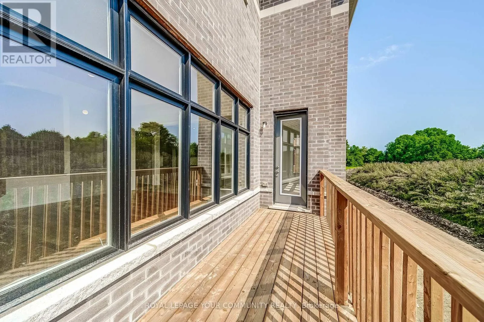 15 RAIL TRAIL COURT