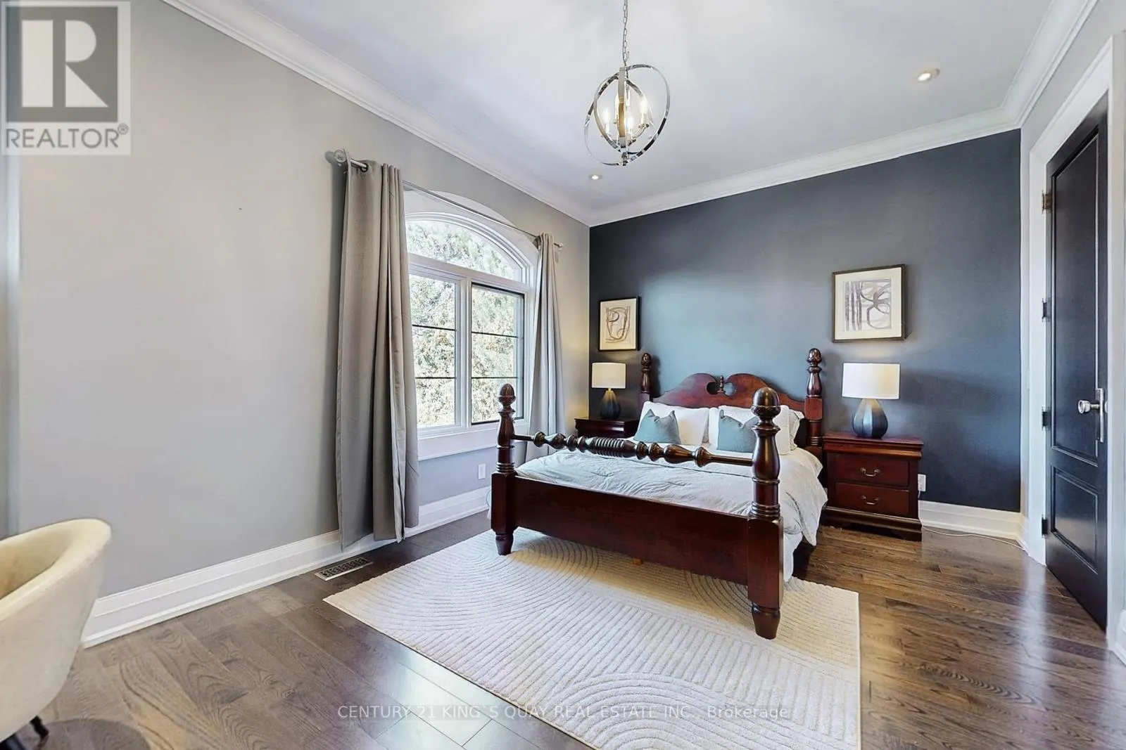 19 BLYTH STREET
