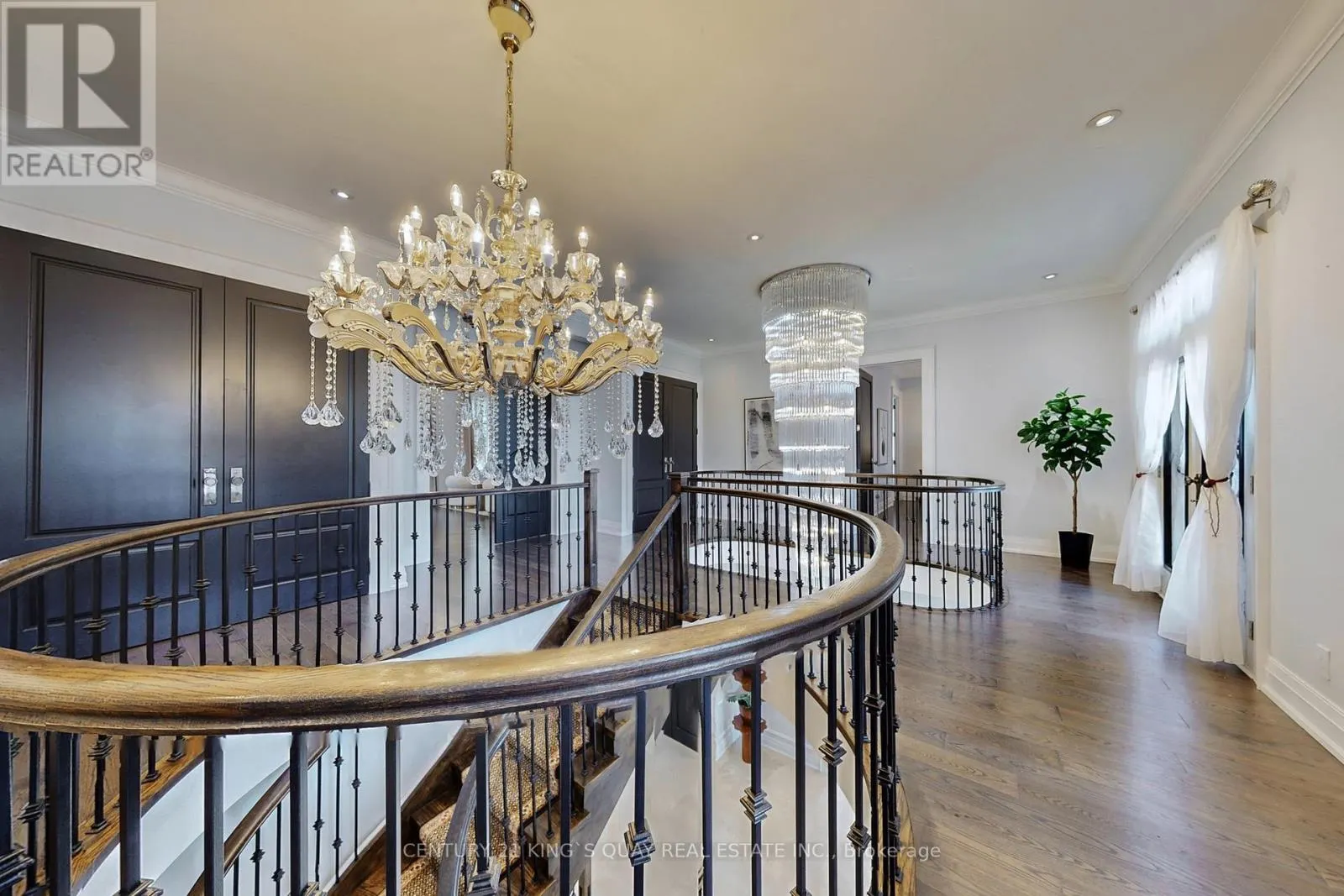 19 BLYTH STREET