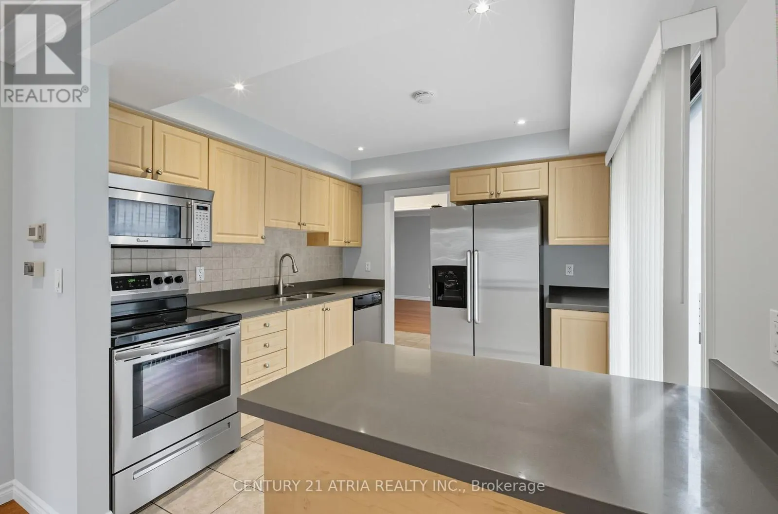 32 FIELDVIEW CRESCENT
