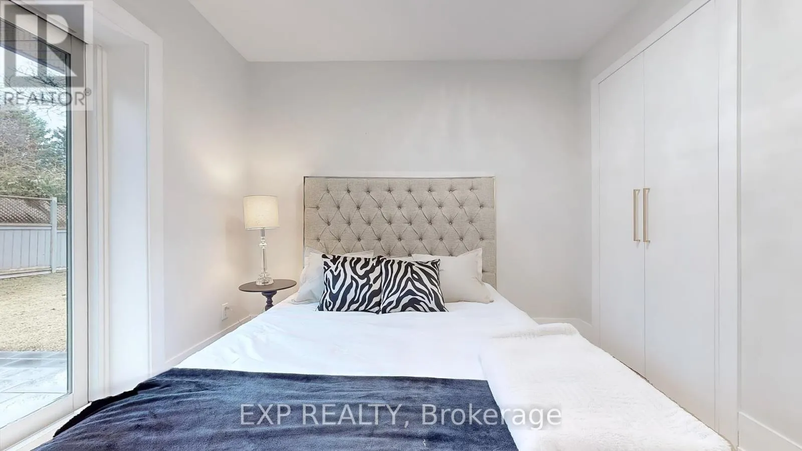 385 EASY STREET