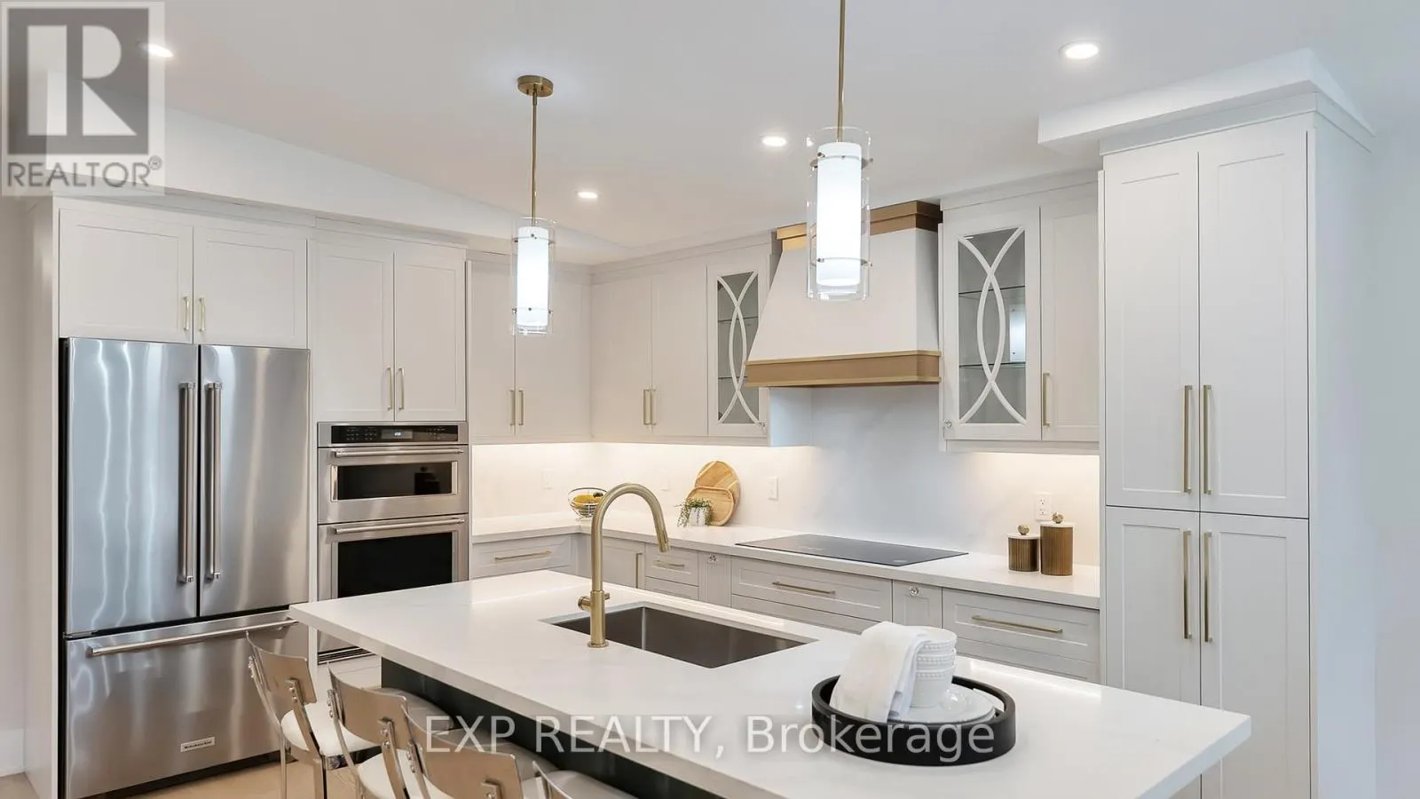 385 EASY STREET