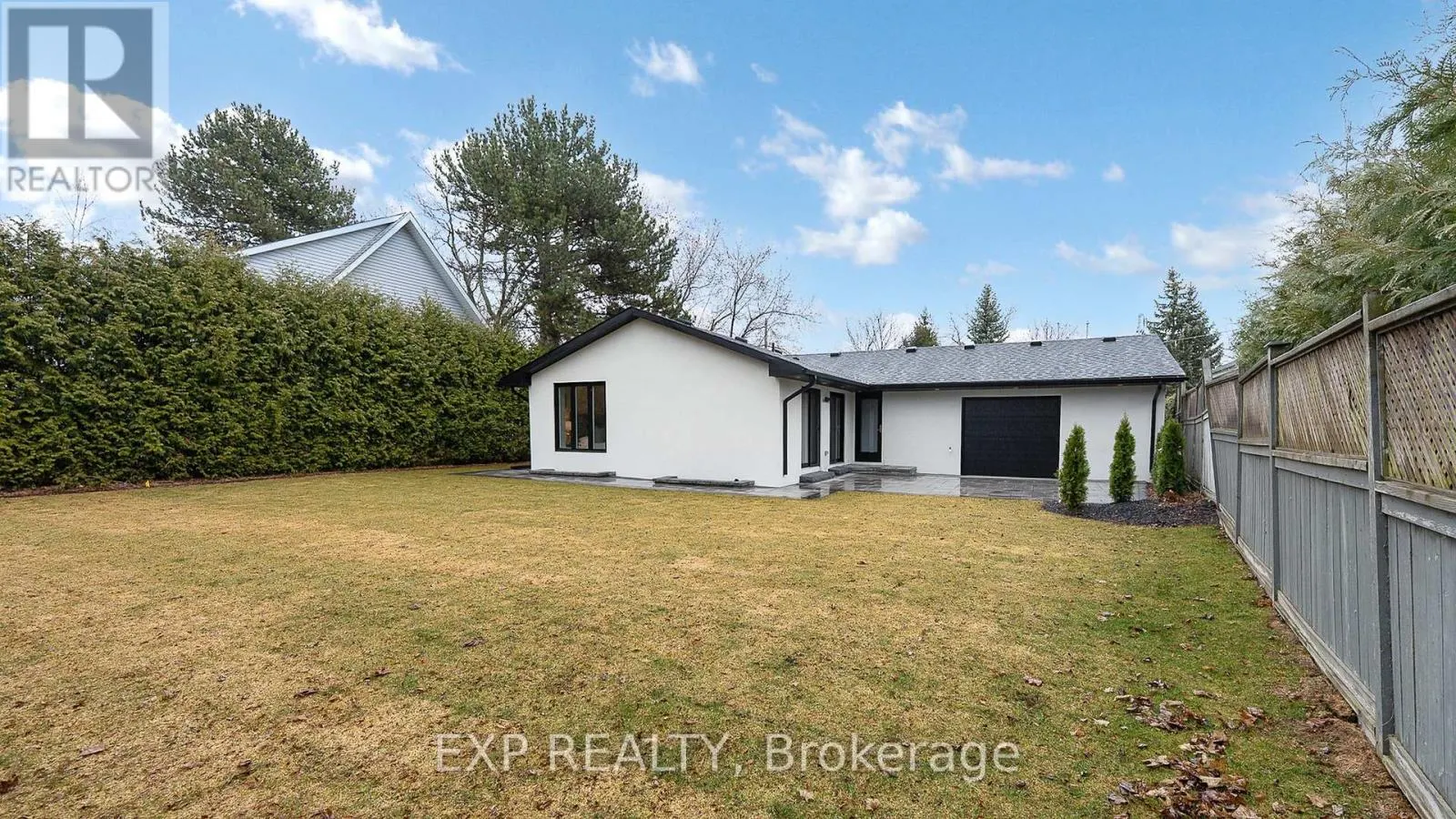385 EASY STREET
