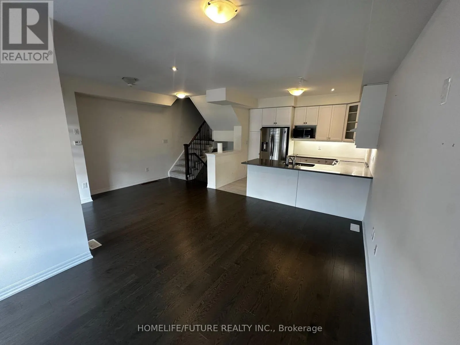 25 DELANO WAY