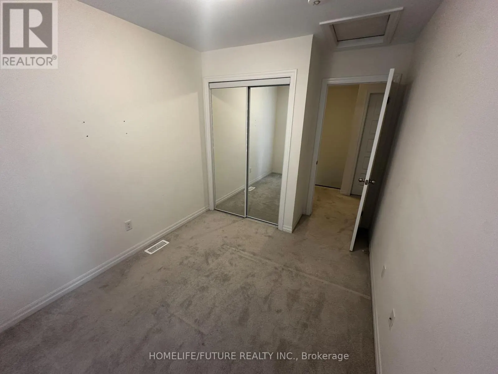 25 DELANO WAY