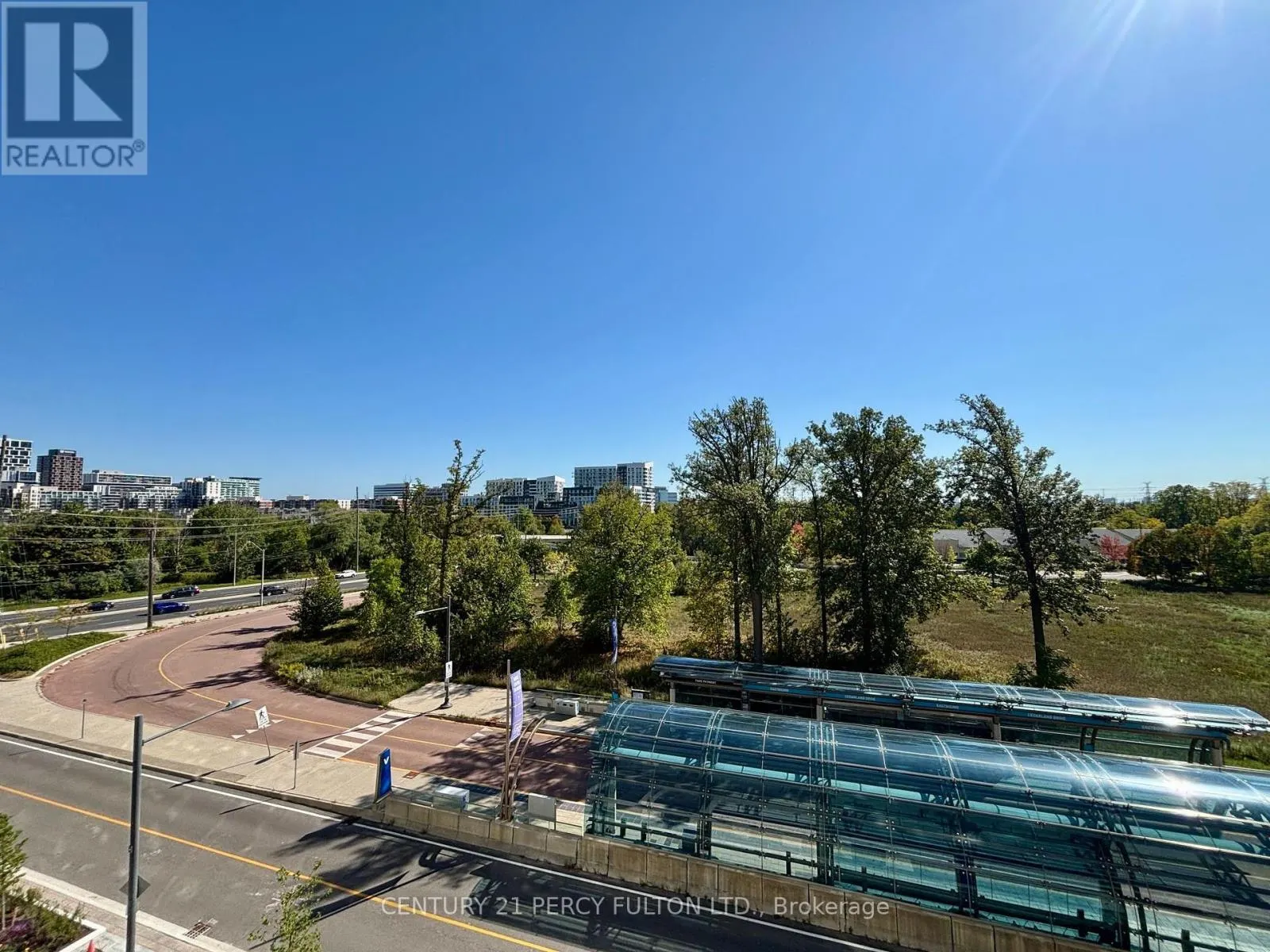 611 - 8 CEDARLAND DRIVE