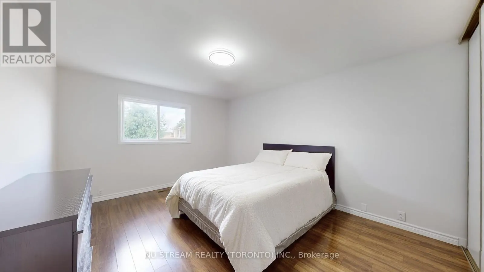 95 MADSEN CRESCENT