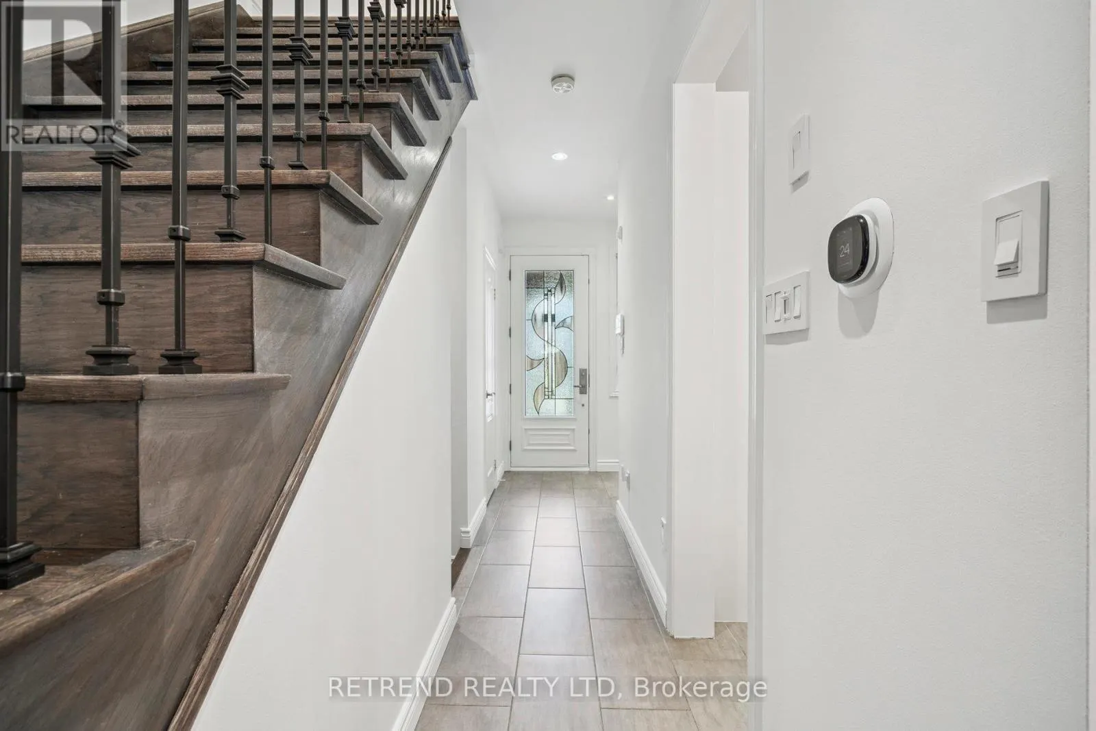 48 GAUGUIN AVENUE