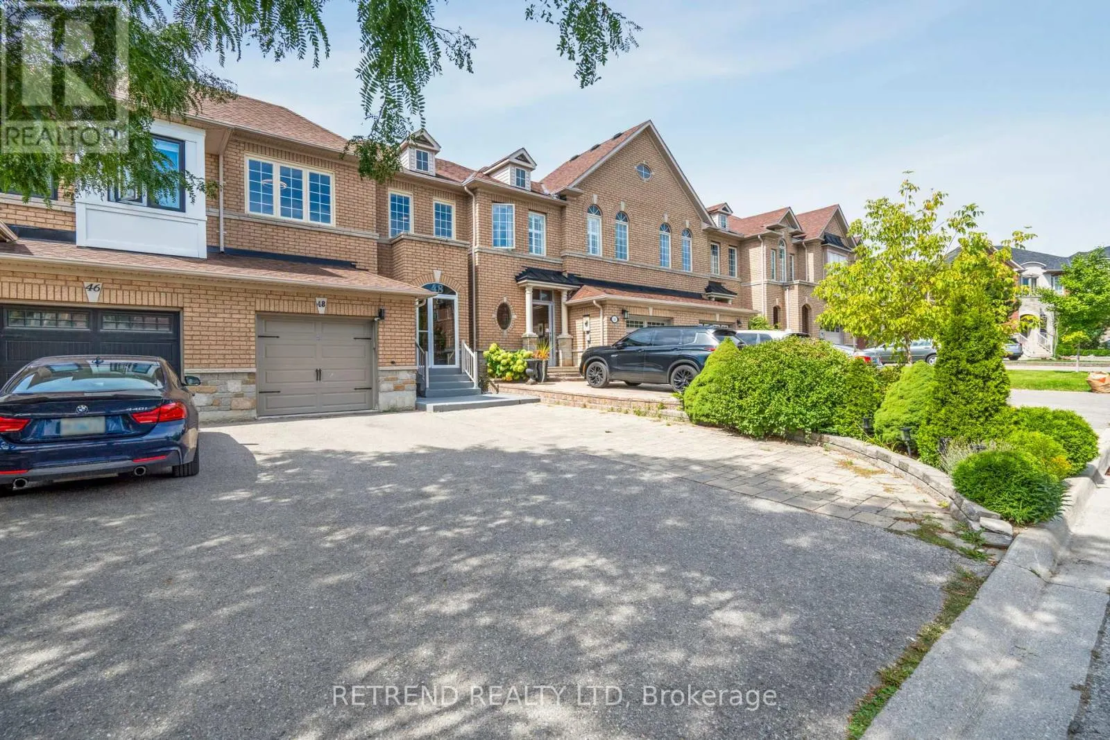 48 GAUGUIN AVENUE