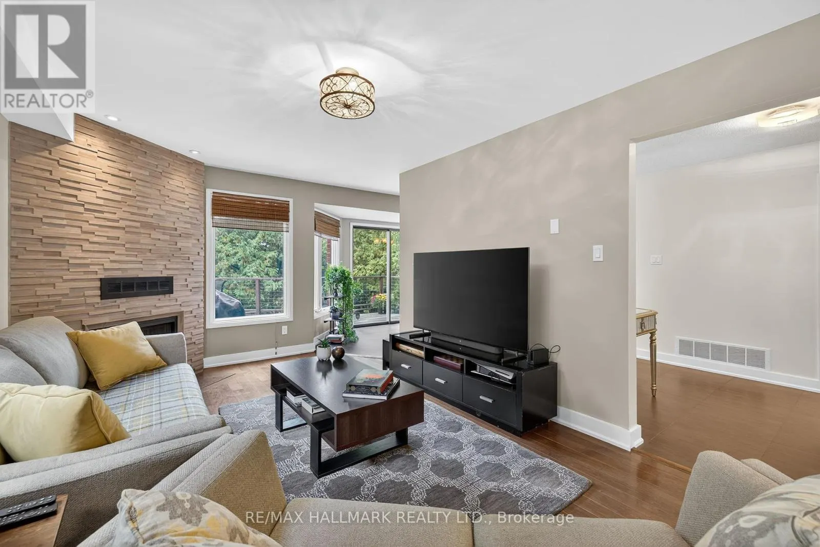 26 STACEY CRESCENT
