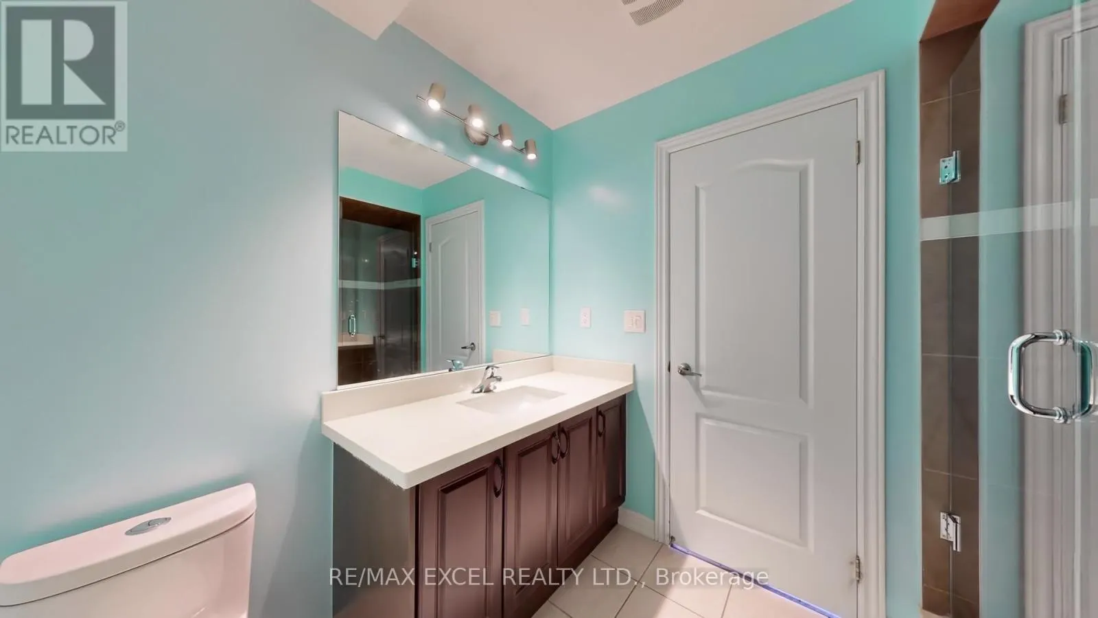 103 LIVING CRES CRESCENT