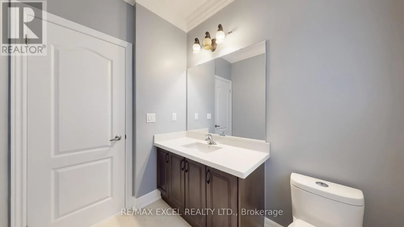 103 LIVING CRES CRESCENT