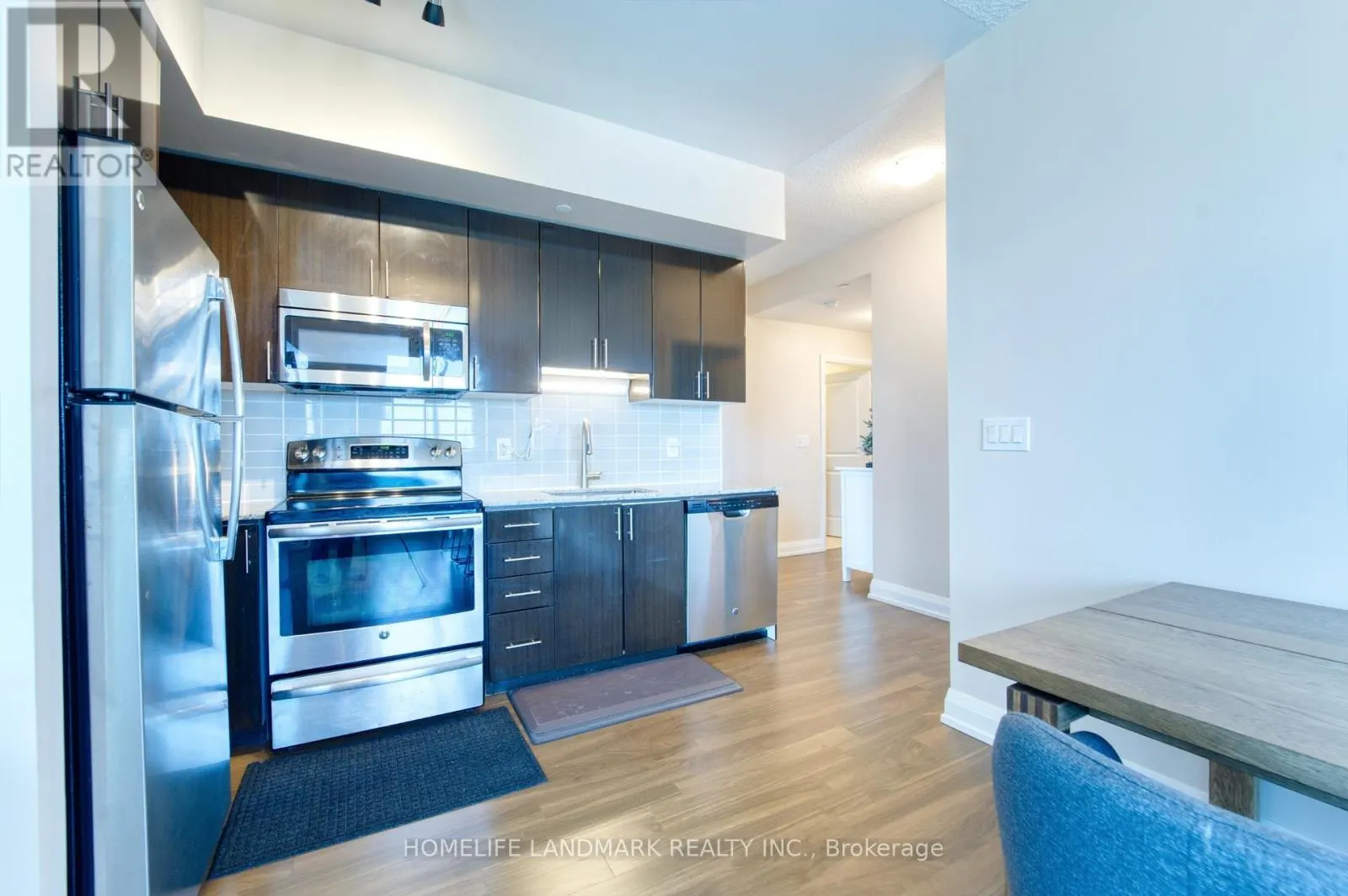 1201 - 7171 YONGE STREET