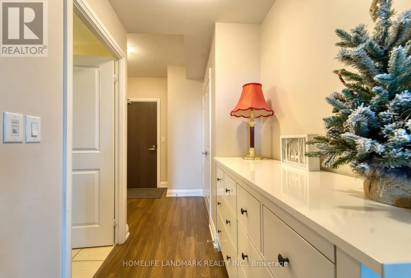 1201 - 7171 YONGE STREET
