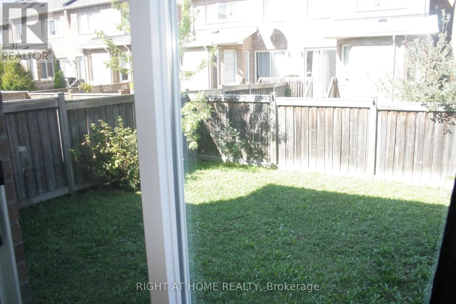 44 THISTLE AVENUE
